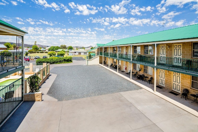 Gallery - Soldiers Motel