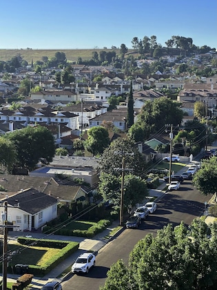 Gallery - Lincoln Hotel Monterey Park