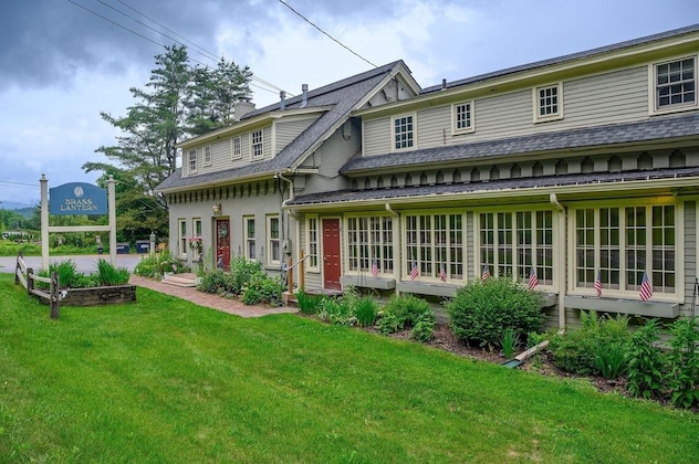 Gallery - Brass Lantern Inn