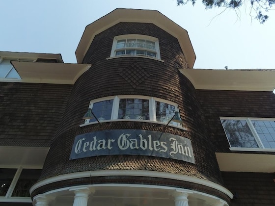Gallery - Cedar Gables Inn