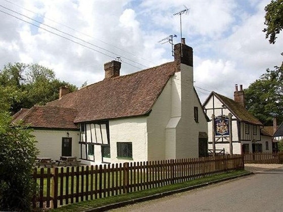 Gallery - The Brocket Arms