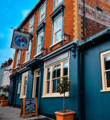Gallery - The Bosun's Chair
