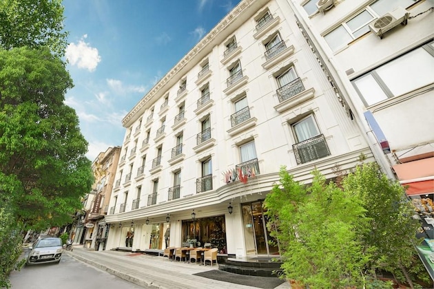 Gallery - Halifaks Hotel