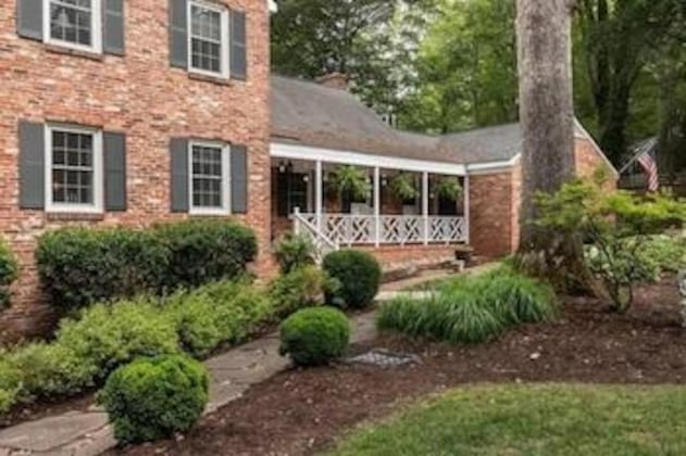 Gallery - Colonial Gardens