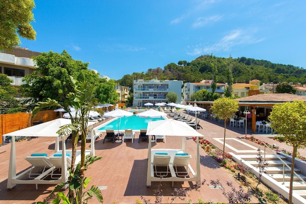 Gallery - Sunny Days Hotel & Resort