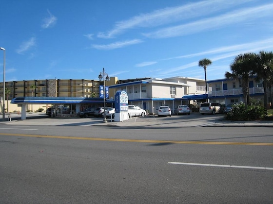 Gallery - Ocean Court Beachfront Hotel