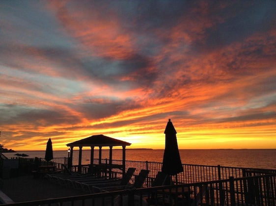 Gallery - The Montauk Soundview