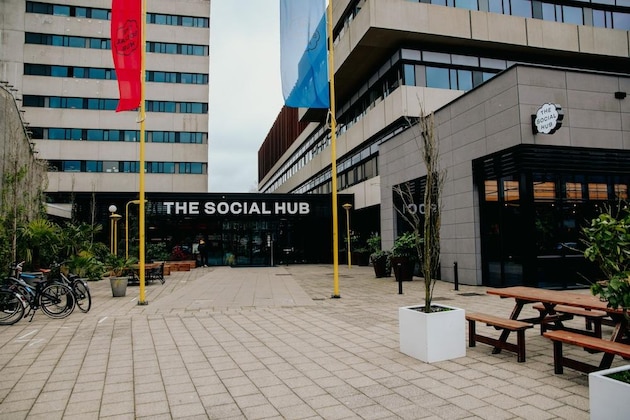 Gallery - The Social Hub Amsterdam City