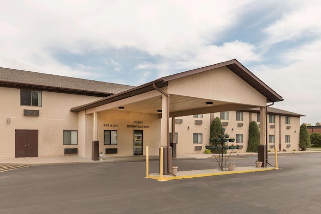 Gallery - Baymont By Wyndham Hot Springs