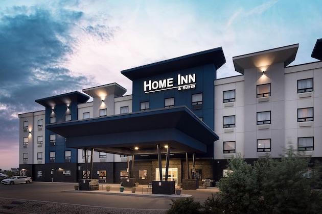 Gallery - Home Inn & Suites Saskatoon South
