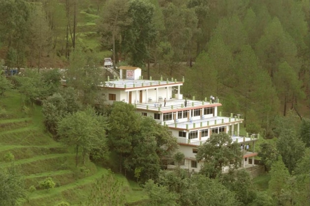 Gallery - Nature's Valley Resort