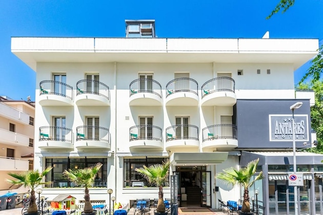 Gallery - Hotel Antares