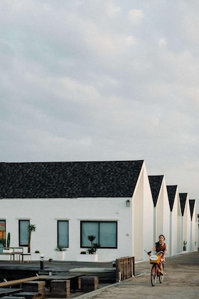 Gallery - Baan Tah On The Sea