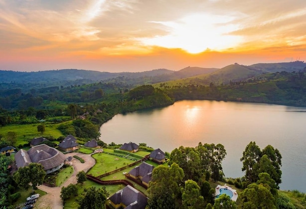 Gallery - Crater Safari Lodge