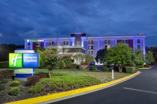 Gallery - Holiday Inn Express Washington Dc East-Andrews Afb