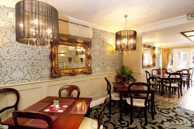 Gallery - The Globe And Crown