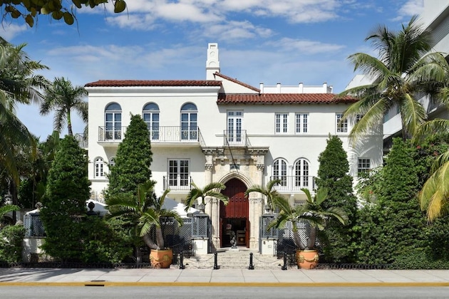 Gallery - The Villa Casa Casuarina