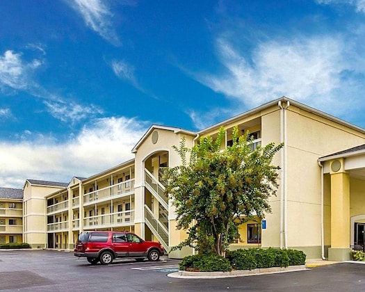 Gallery - Suburban Extended Stay Hotel