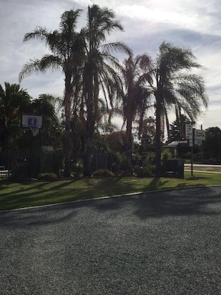 Gallery - Sunrise Motel
