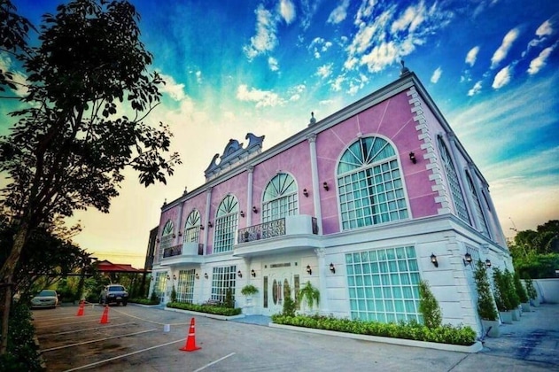 Gallery - Westgate Residence Hotel
