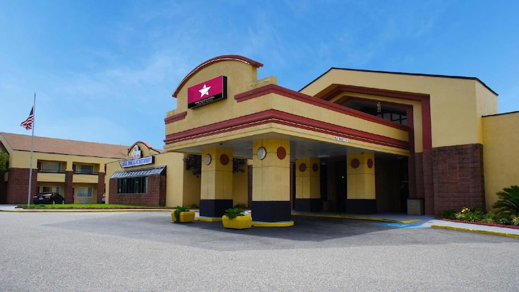Gallery - Magnuson Hotel Virginia Beach