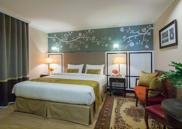 Gallery - Sara's Hotel