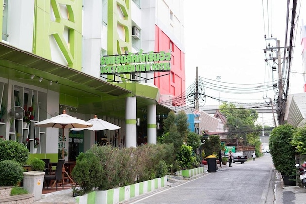 Gallery - Lucky Green View