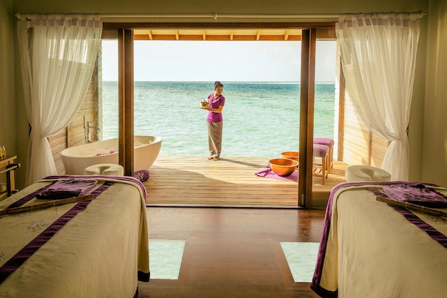 Gallery - Hurawalhi Island Resort
