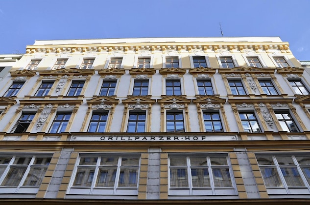 Gallery - City Pension Stephansplatz I Self Check In
