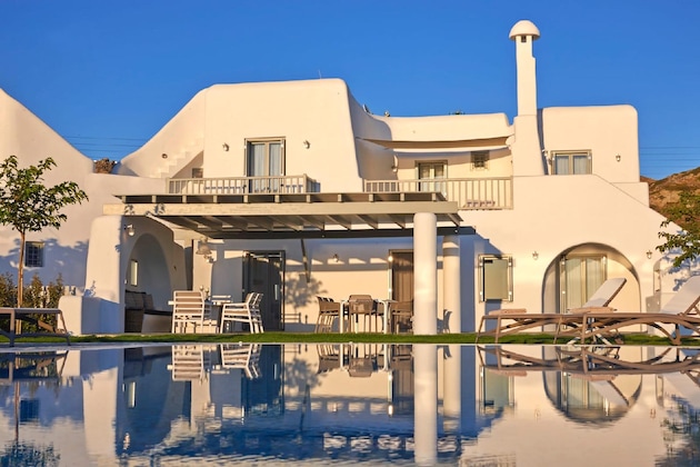 Gallery - Aqua Breeze Villas On The Beach