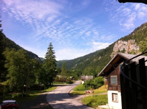 Gallery - 1861 Châtel Hostel