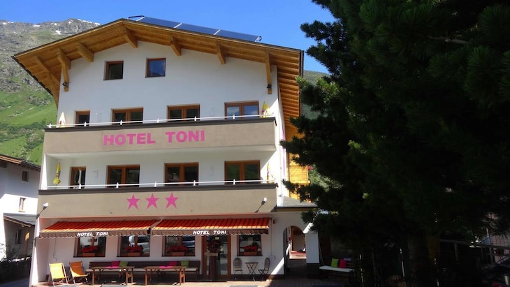 Gallery - Hotel Toni