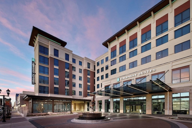 Gallery - Embassy Suites Amarillo Downtown