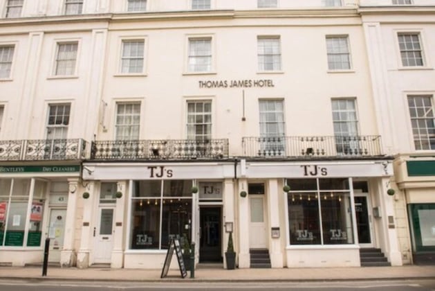 Gallery - Thomas James Hotel