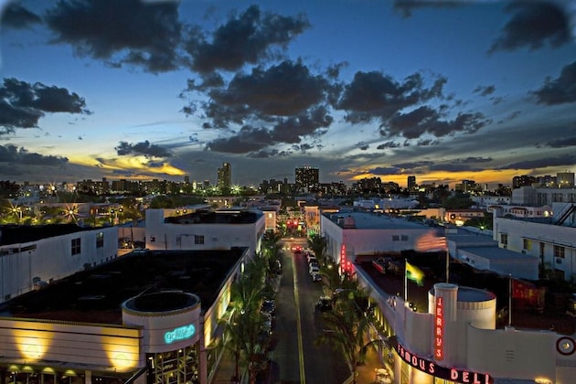 Gallery - South Beach Suites