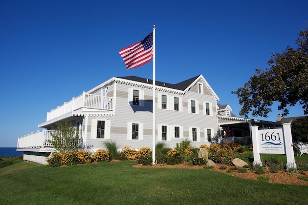 Gallery - The 1661 Inn