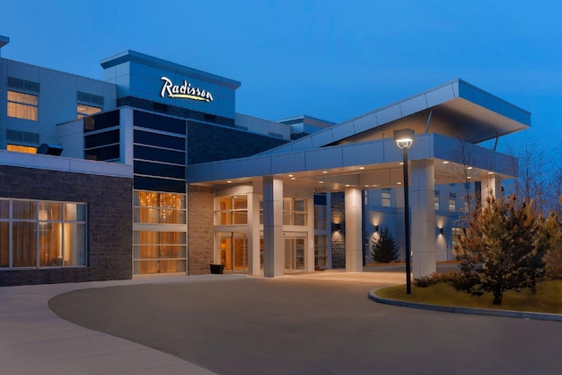 Gallery - Radisson Hotel & Conference Centre Calgary Airport