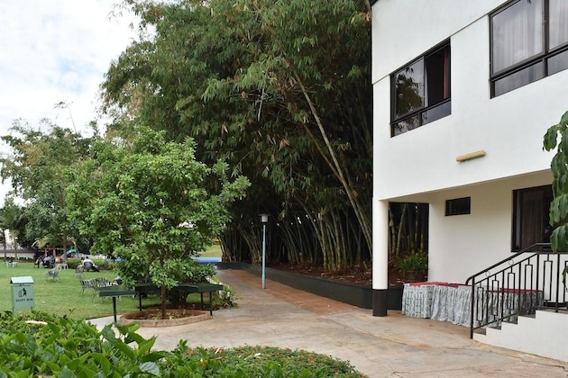 Gallery - Green Hills Hotel