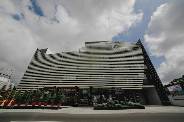 Gallery - The Carmen Hotel