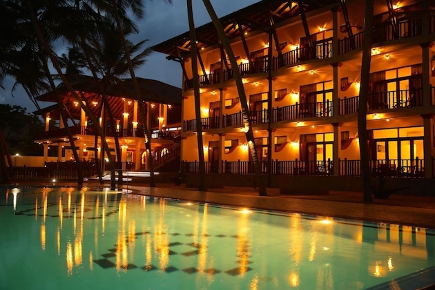 Gallery - Whispering Palms Hotel