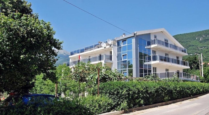 Gallery - M-Club Hotel