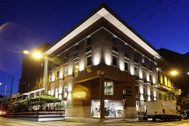 Gallery - Maverick Hotel & Student Lodge