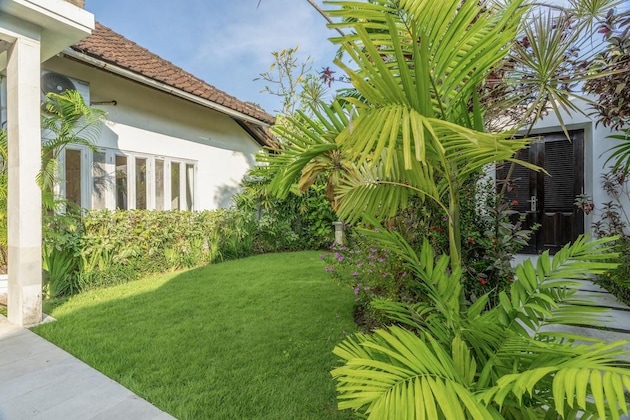 Gallery - Av Villa Jasmin