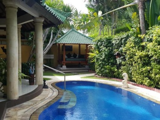 Gallery - Emerald Villa B-18