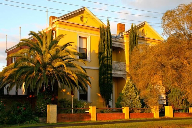 Gallery - Campbell St Lodge