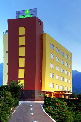 Gallery - Lemon Tree Hotel, Katra