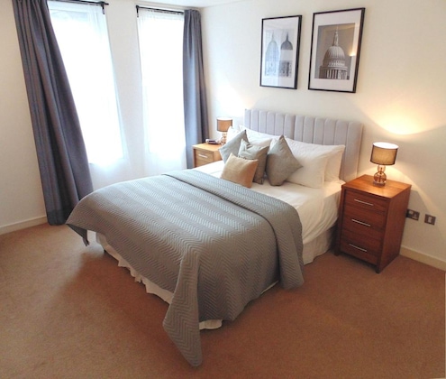Gallery - Oakwood Apartments Bow Lane