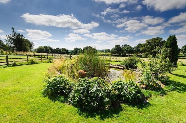 Gallery - Lowe Farm - Bed & Breakfast Leominster