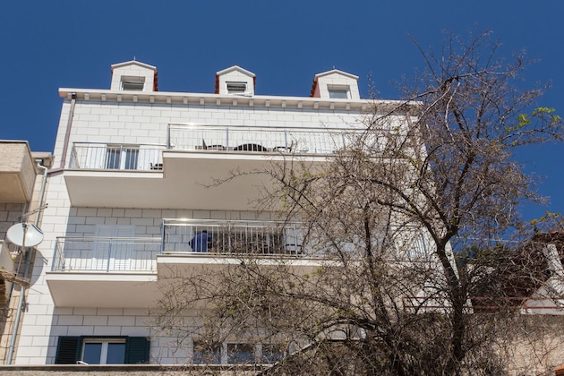 Gallery - Apartments Villa Ari