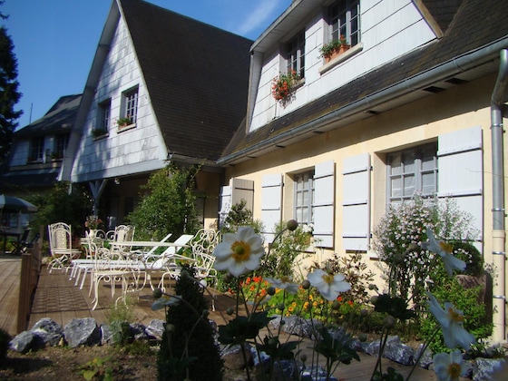 Gallery - Le Jardin De Saint Jean